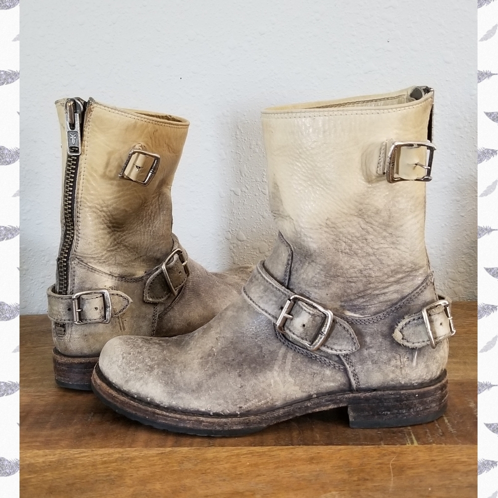 Frye Veronica Short Back Zipper Boot in Stonewash